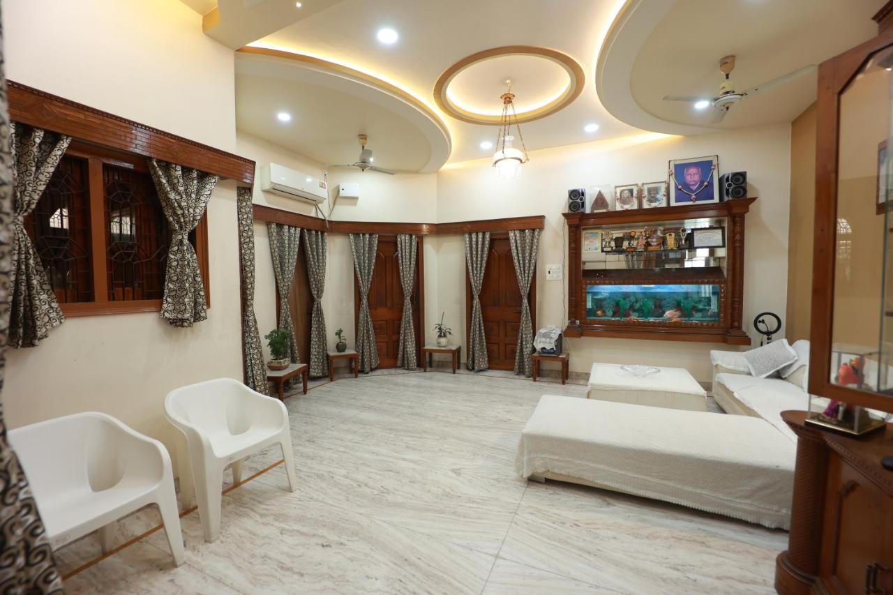 Kapoor Sahab Homestay : It'S A Home Away From Home. Варанаси Экстерьер фото