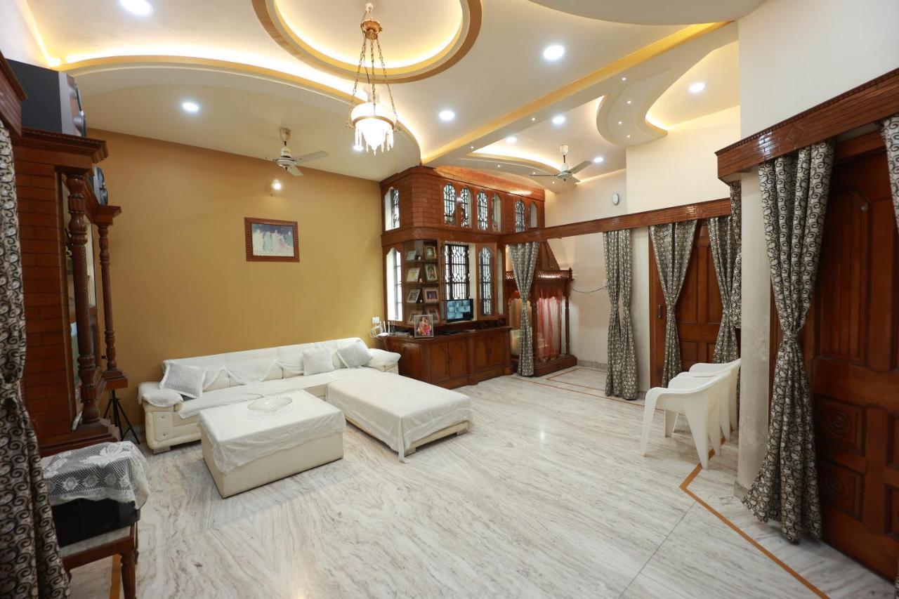 Kapoor Sahab Homestay : It'S A Home Away From Home. Варанаси Экстерьер фото